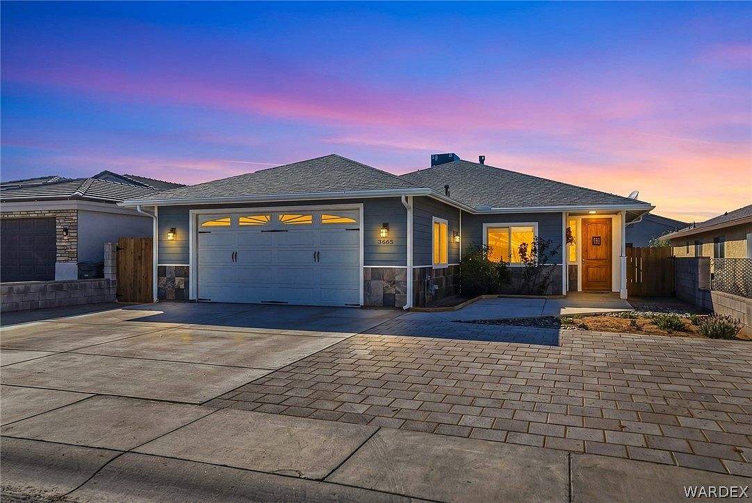 3665 N Irving St Kingman, AZ 86409  | Single Family