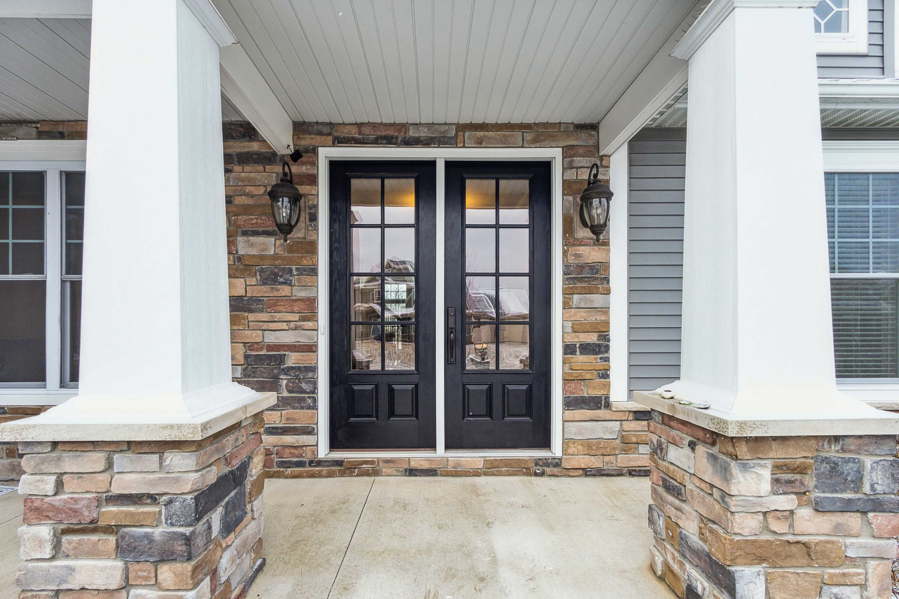 18376 Donegal Drive, South Bend, IN, USA, 46637 - Thumbnail 3