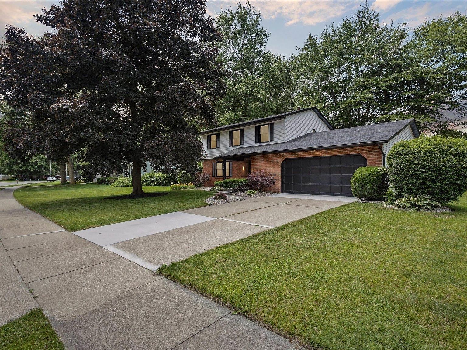 5661 Danbury Dr South Bend, IN 46614 - Thumbnail 2