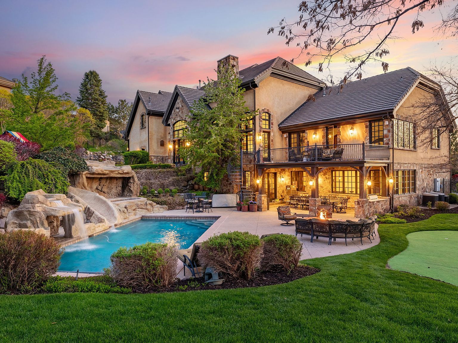 18 Snow Forest Ln Sandy, UT 84092 - Thumbnail 2