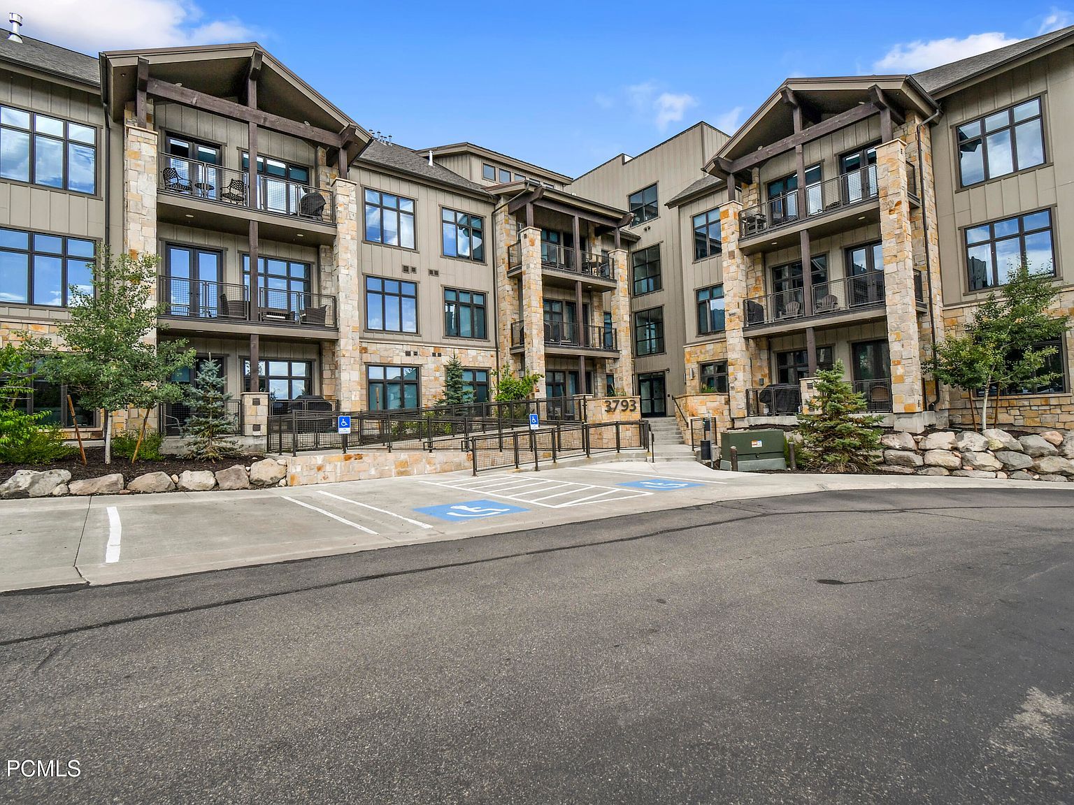 3793 Blackstone Dr UNIT 2H Park City, UT 84098 - Thumbnail 2