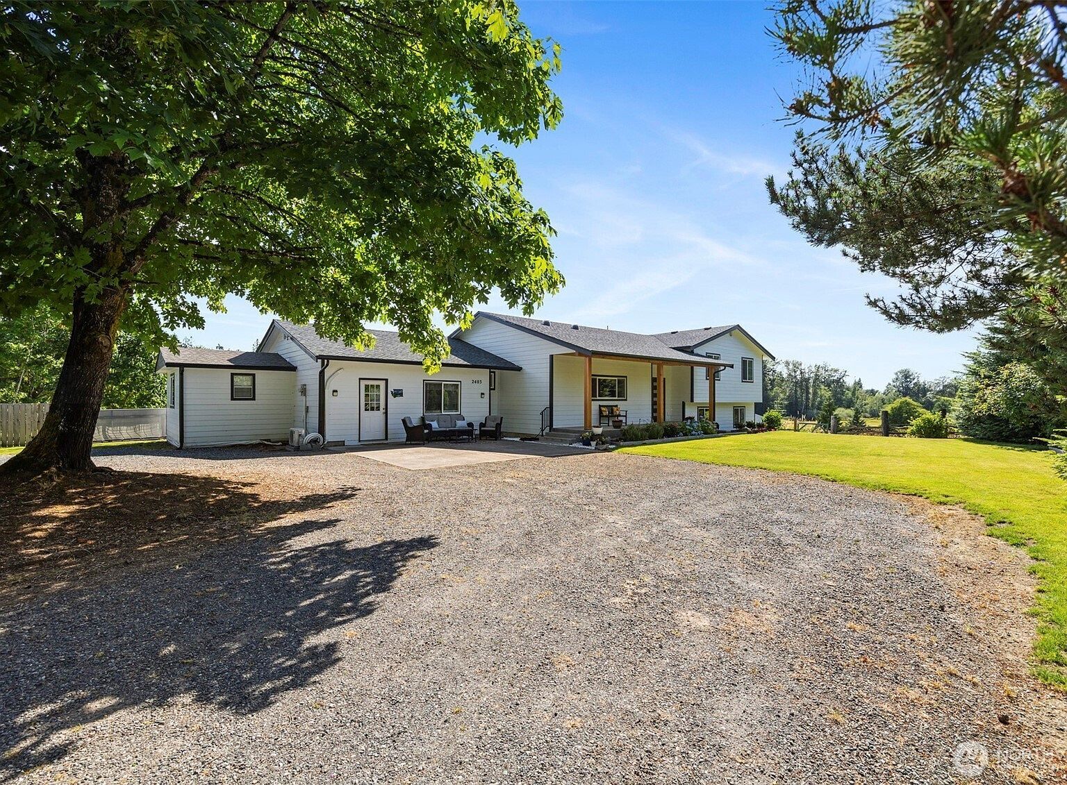 2403 E Hemmi Rd Bellingham, WA 98226 - Thumbnail 2