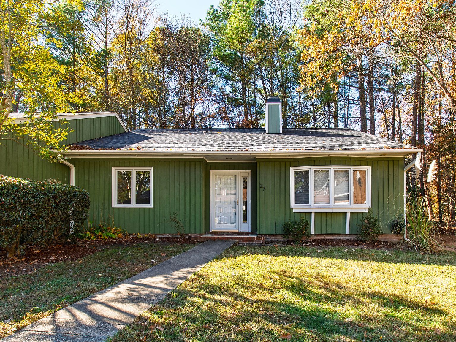 27 Sunflower Ct Durham, NC 27713 - Thumbnail 2