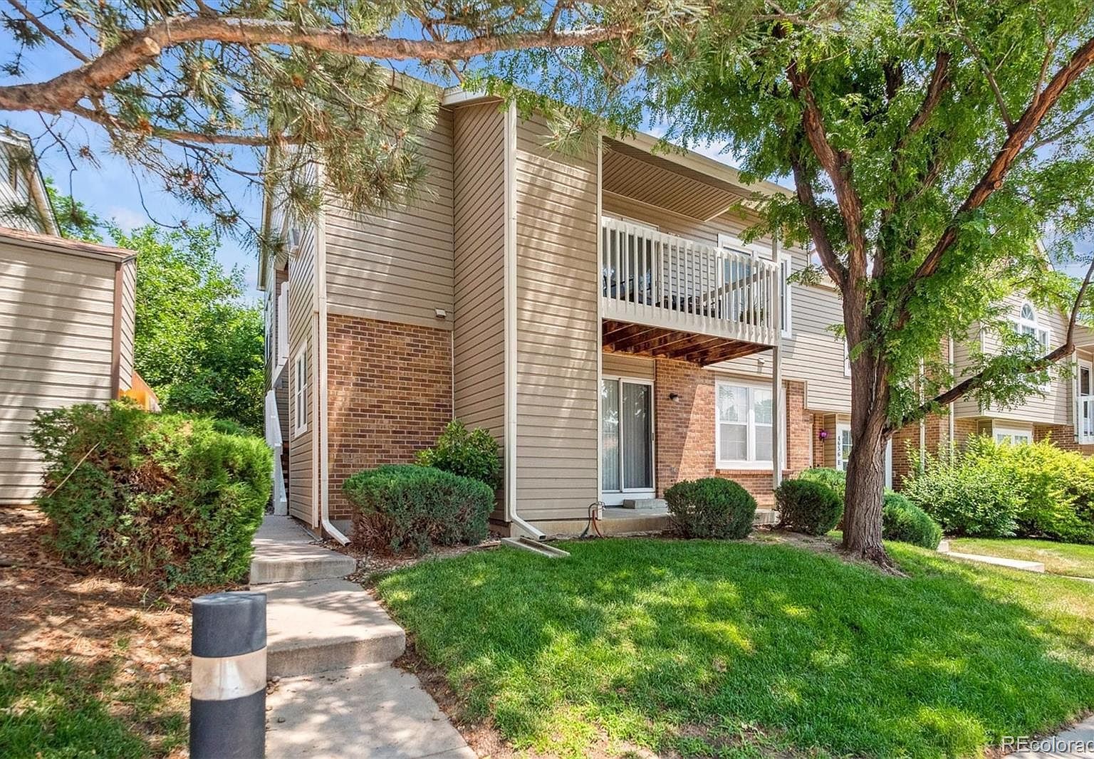 4656 S Dillon Ct UNIT D Aurora, CO 80015 - Thumbnail 2