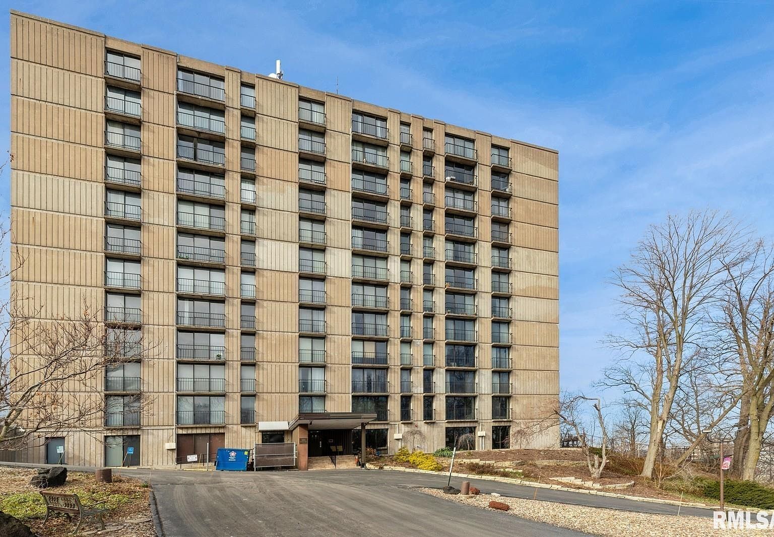 1800 7th St UNIT 6D East Moline, IL 61244 - Thumbnail 2