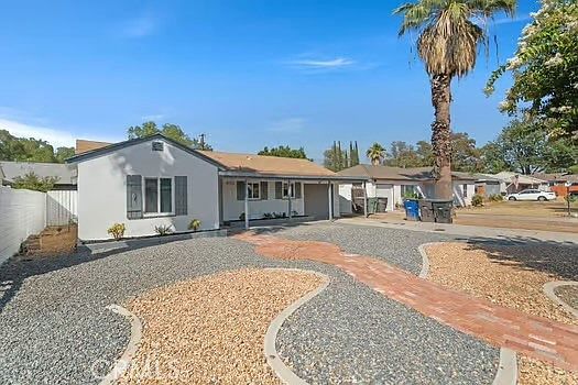 4775 Beverly Ct Riverside, CA 92506 - Thumbnail 2