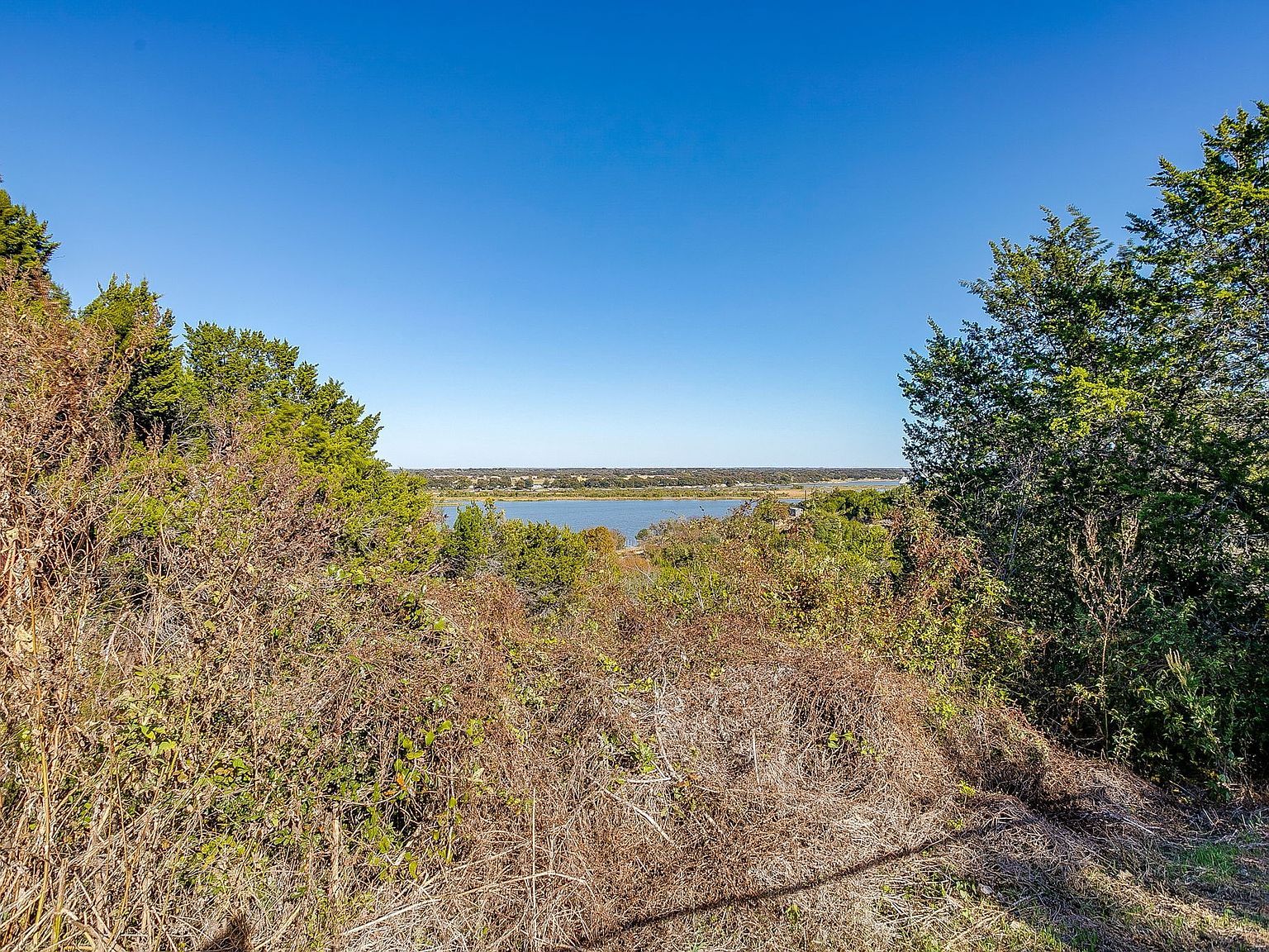 4813 Peachtree St Granbury, TX 76048 - Thumbnail 2