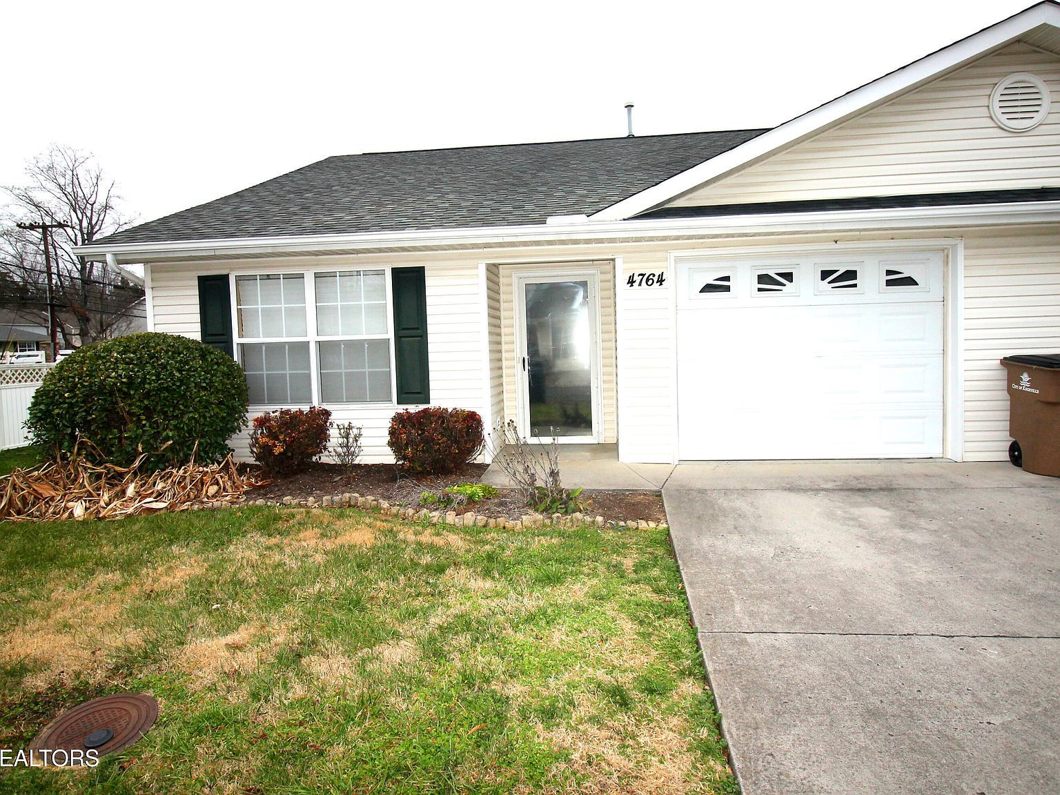 4764 Royal Prince Way Knoxville, TN 37912 - Thumbnail 2