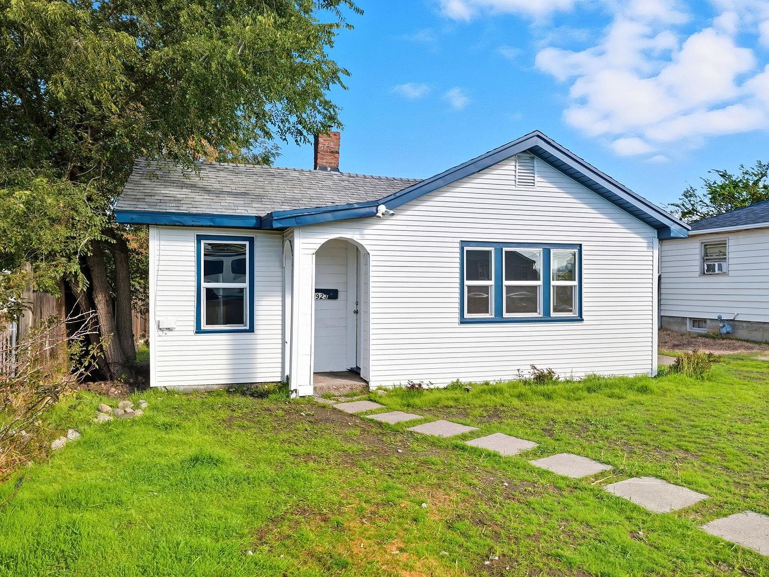 923 E Courtland Ave Spokane, WA 99207, 99207