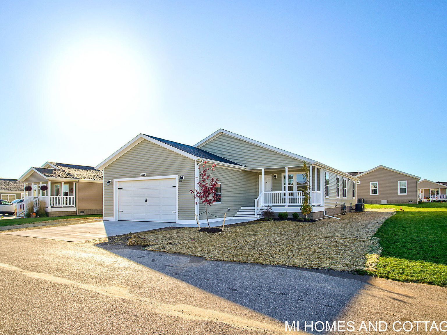 5216 Mulberry Ln Holland, MI 49423 - Thumbnail 2