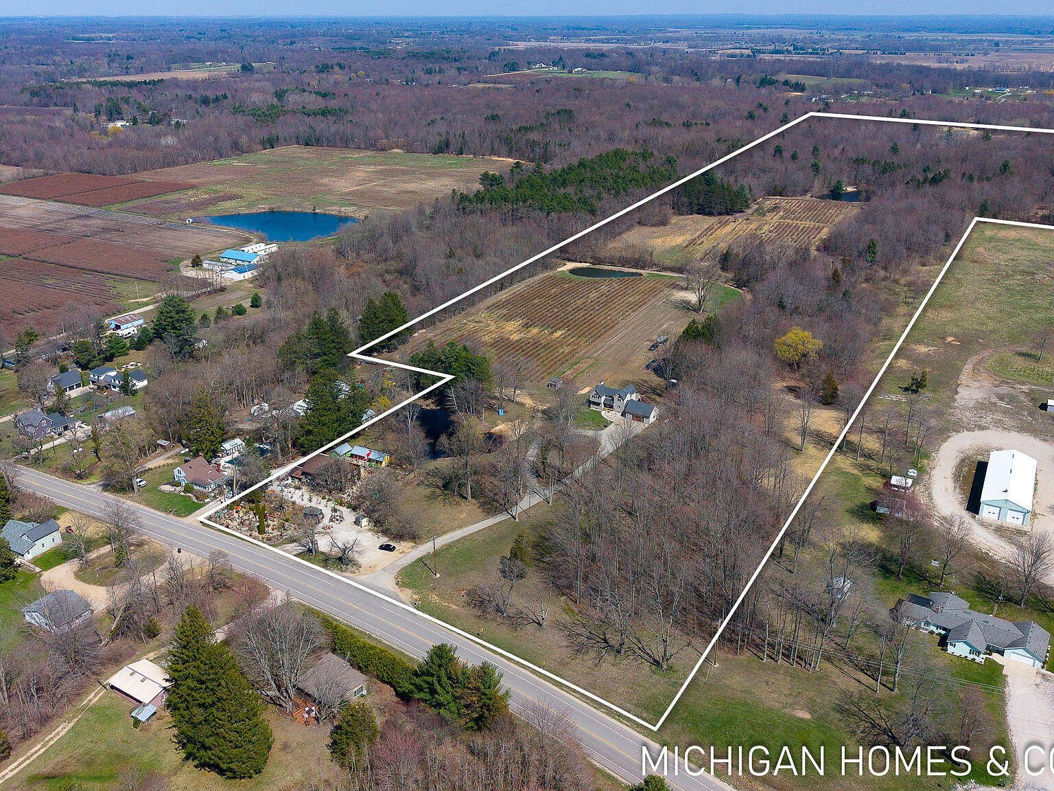 1661 68th St Fennville, MI 49408  | Single Family