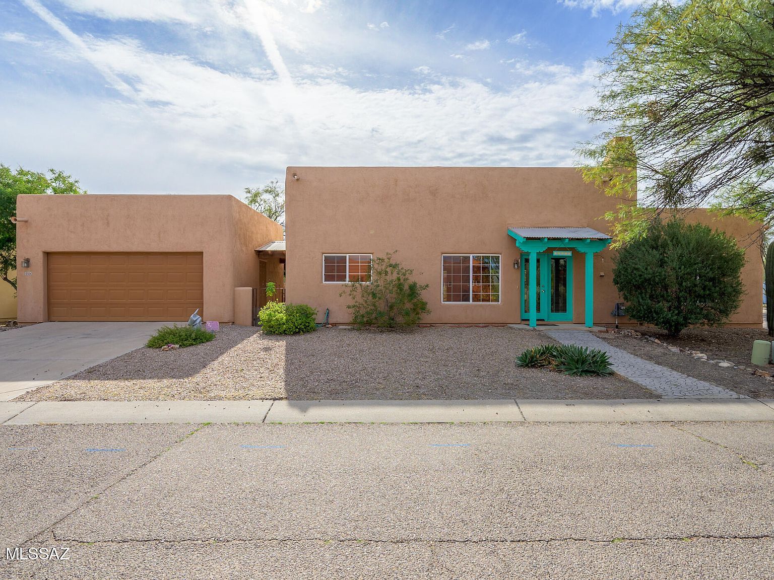 10504 E John McNair Pl Tucson, AZ 85747 - Thumbnail 2