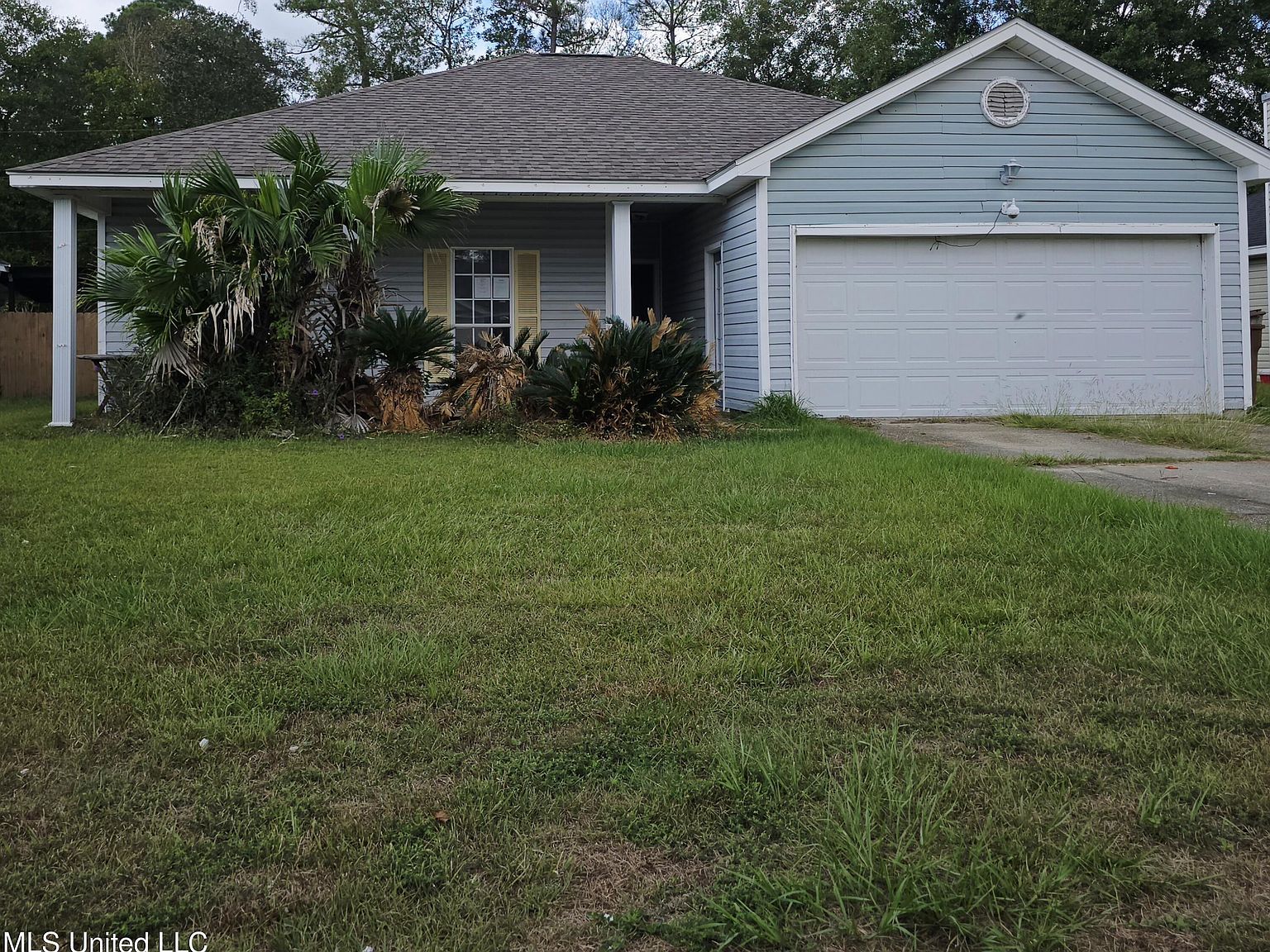 12249 Five Oaks Dr Gulfport, MS 39503 - Thumbnail 2