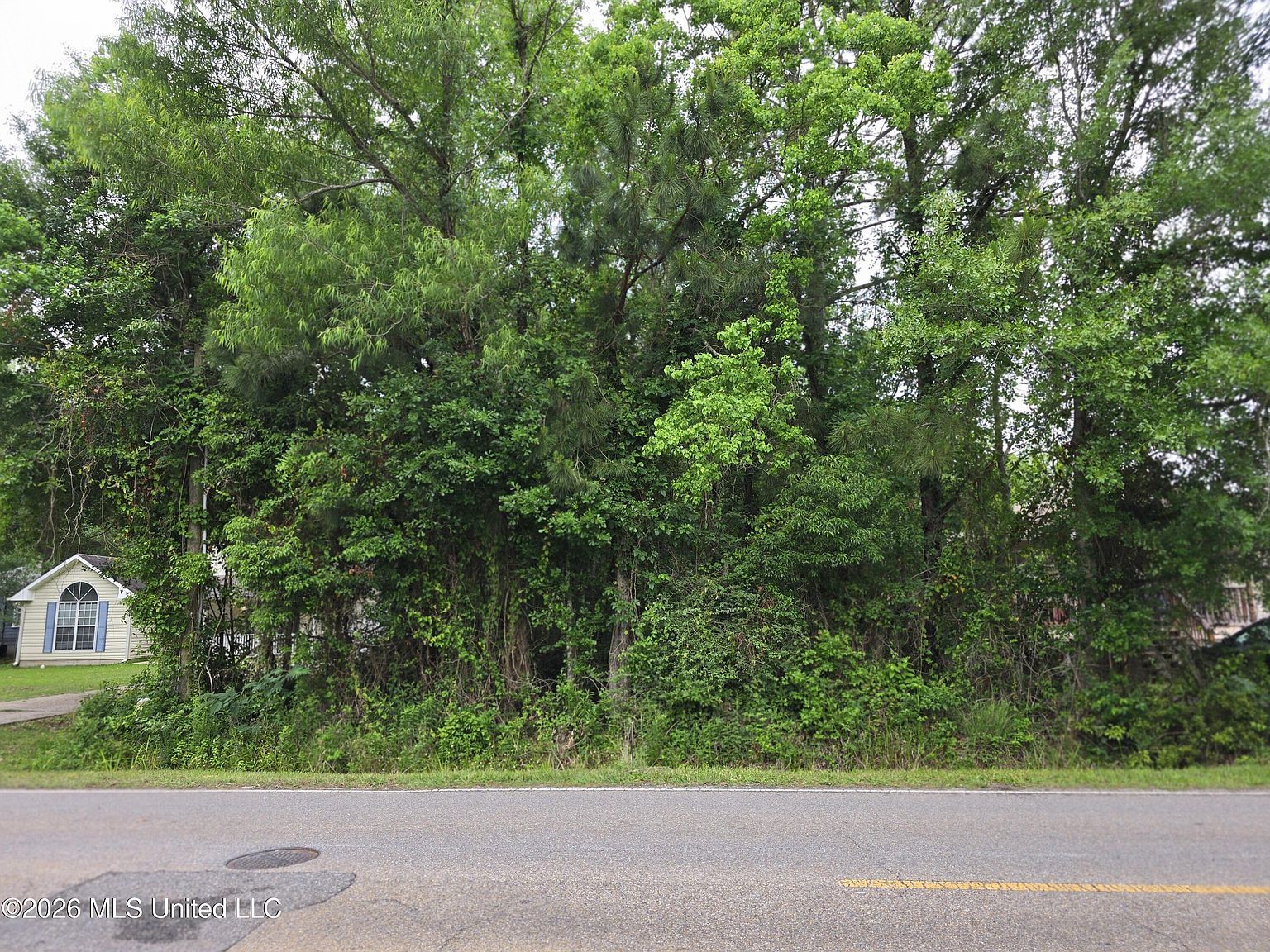 Menge Ave Pass Christian, MS 39571, 39571