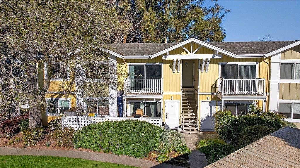 755 14th Ave APT 802 Santa Cruz, CA 95062 - Thumbnail 2
