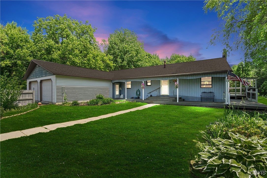 17 Hilltop Ln Fulton, NY 13069 - Thumbnail 2