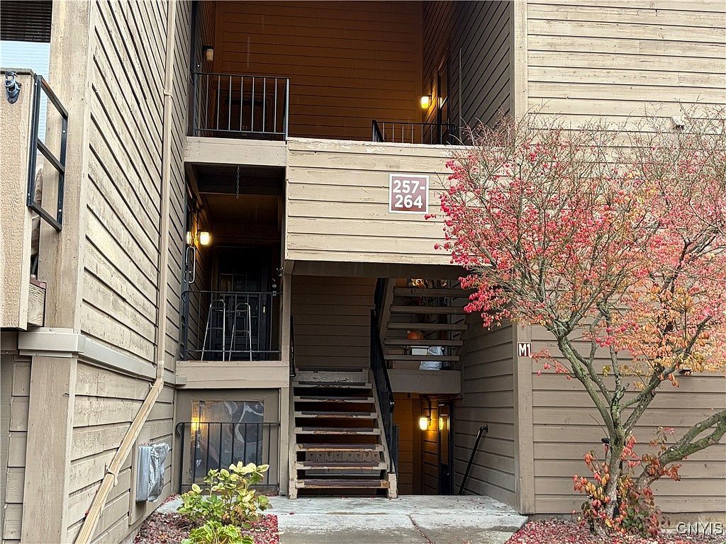258 Watertree Dr UNIT 258 East Syracuse, NY 13057 - Thumbnail 2