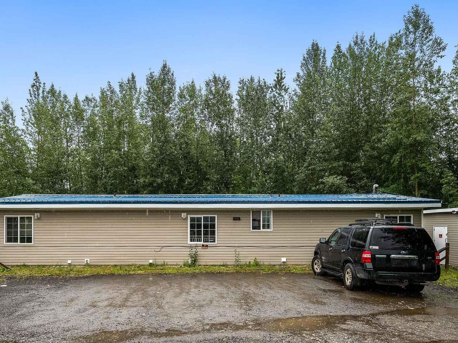298 W 5th Ave North Pole, AK 99705 - Thumbnail 2