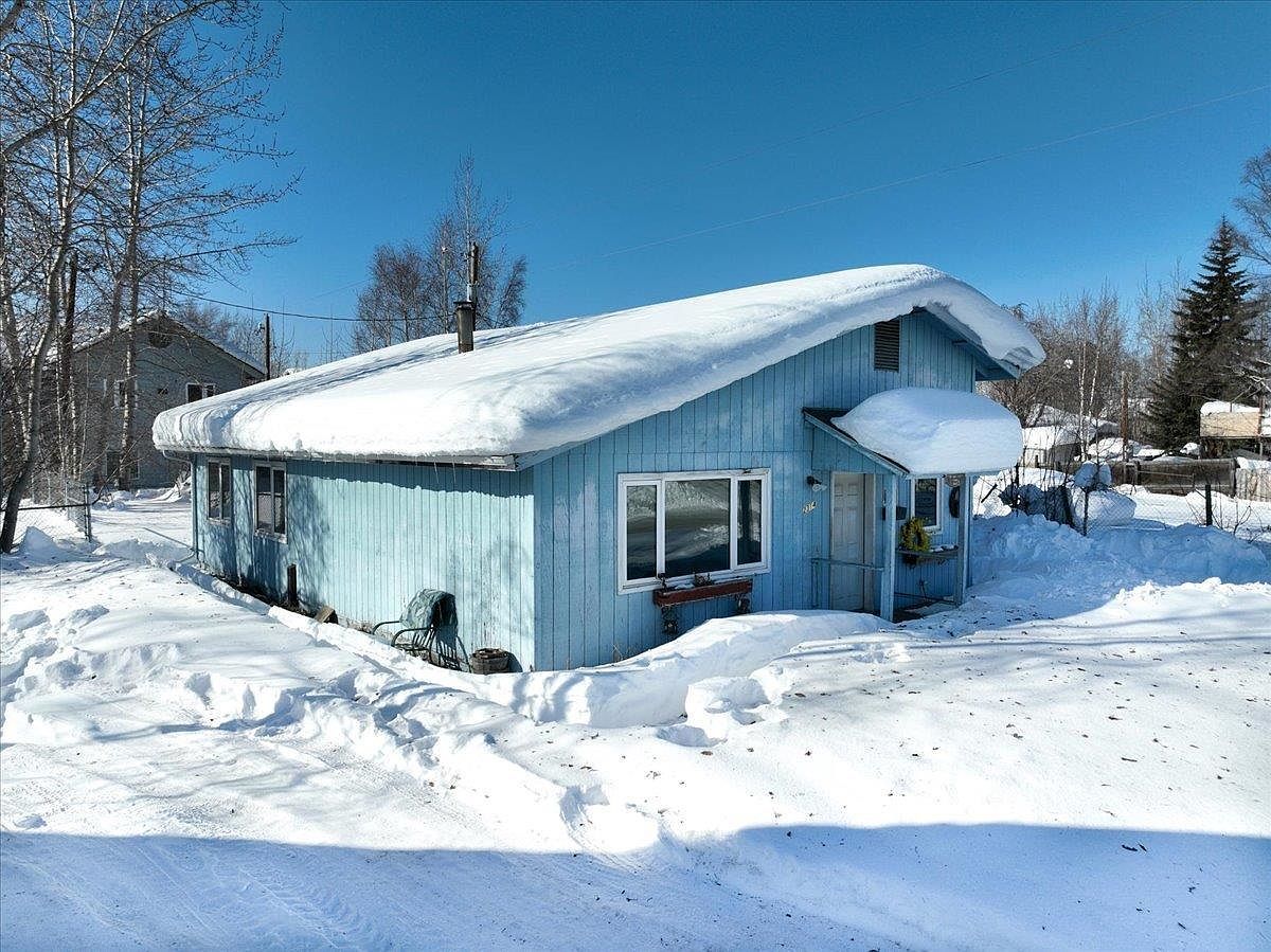2314 Wilson St Fairbanks, AK 99701  | Single Family