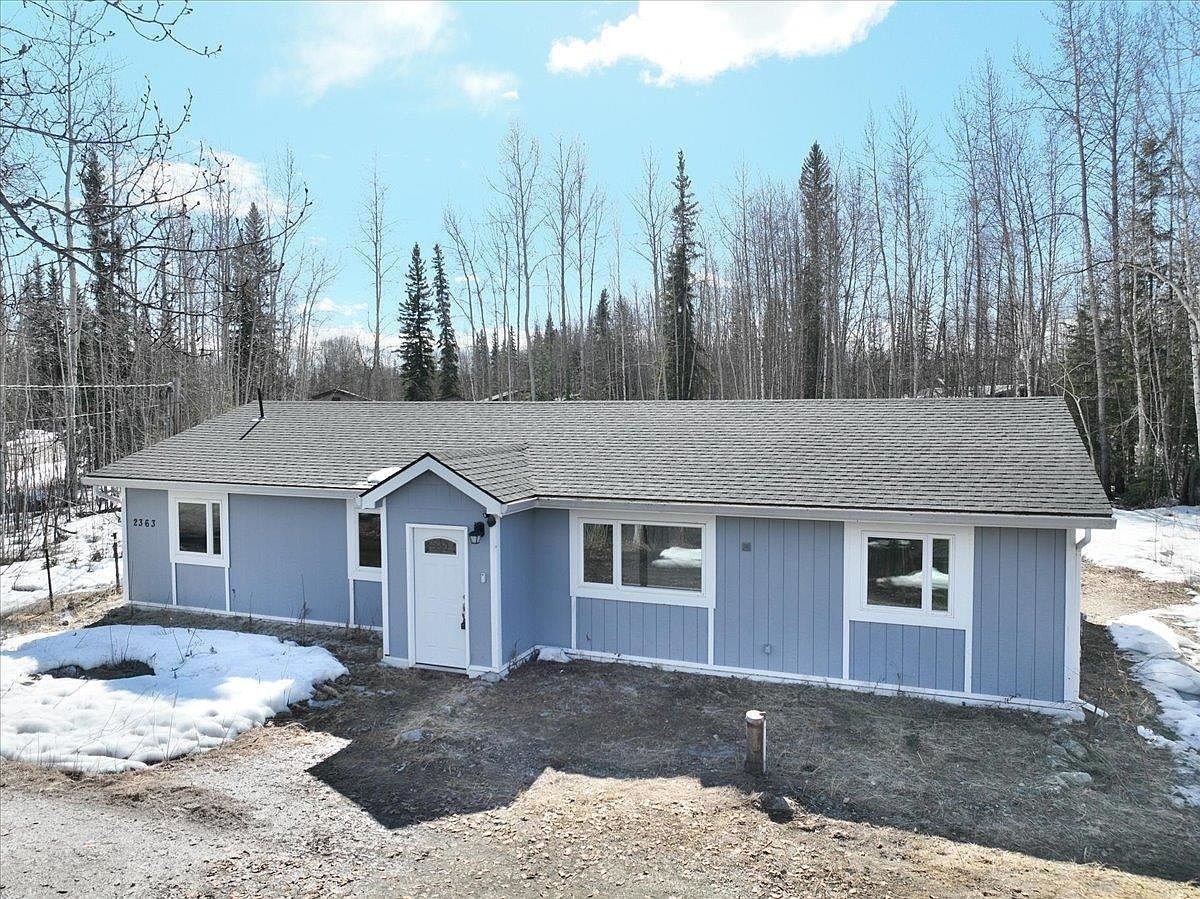 2363 Edsson Ave North Pole, AK 99705, 99705