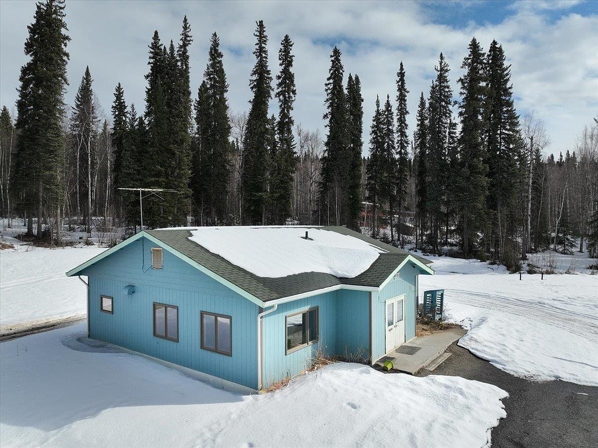 696 Dahl Ln Fairbanks, AK 99712, 99712