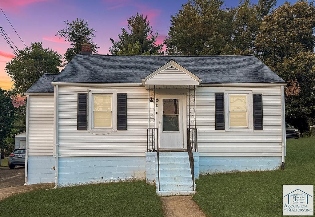 107 Roselawn Hts Martinsville, VA 24112 - Thumbnail 2