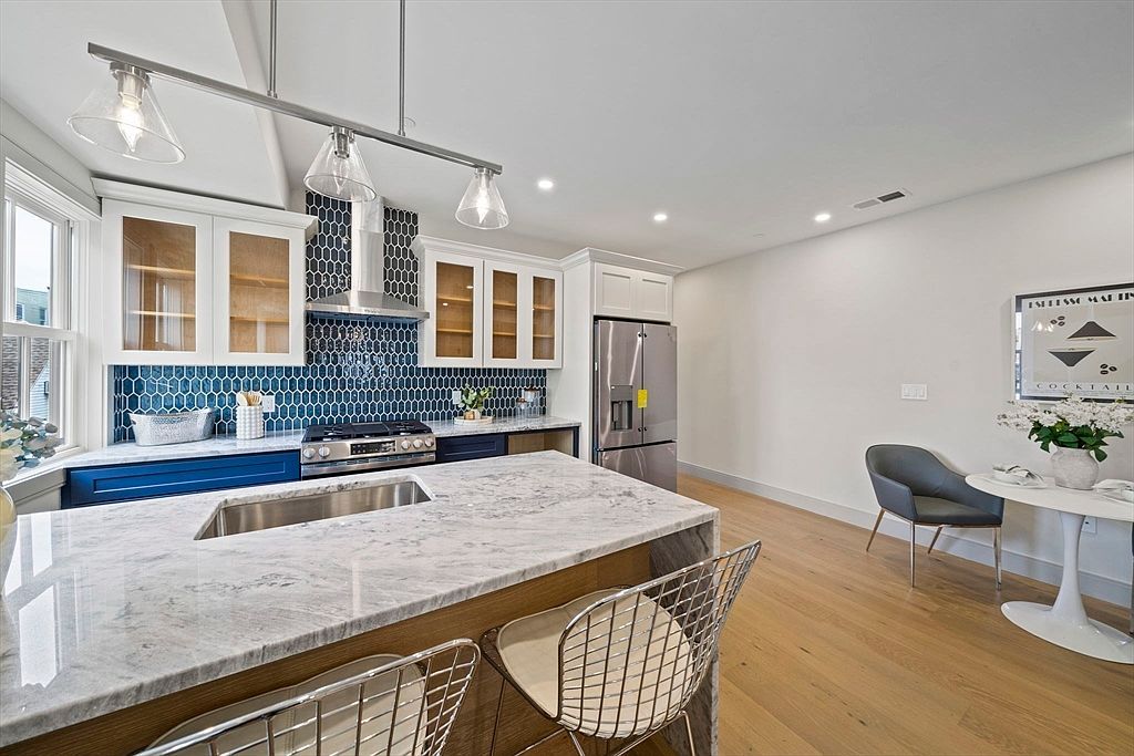 273 Havre St #1 Boston, MA 02128  | Condominium