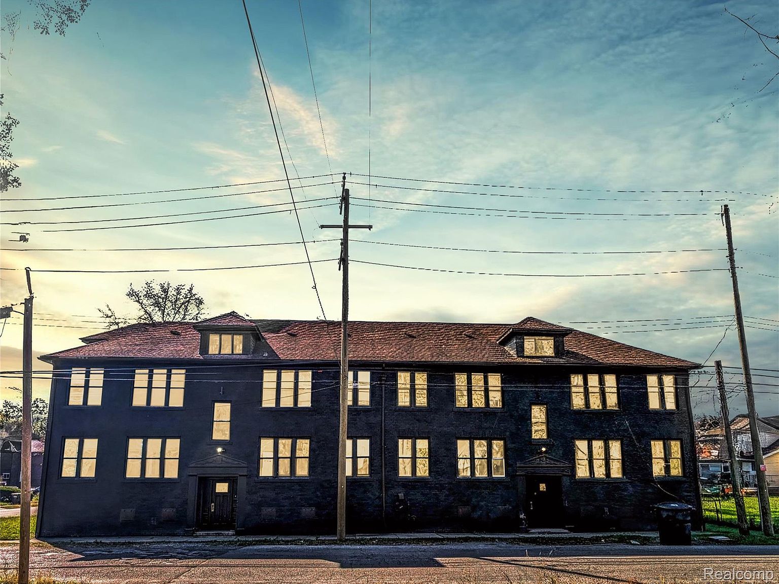 7403 Midland St Detroit, MI 48238 - Thumbnail 2