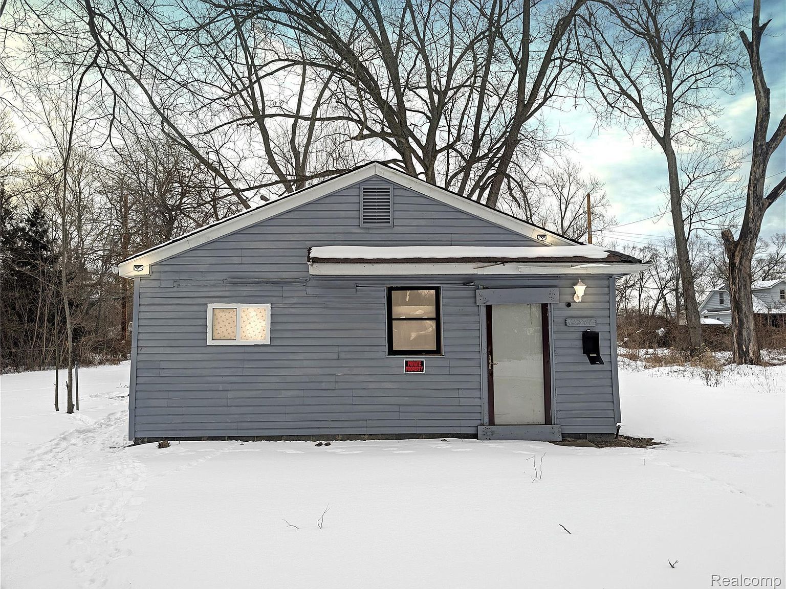 15344 Blackstone St Detroit, MI 48223 - Thumbnail 2