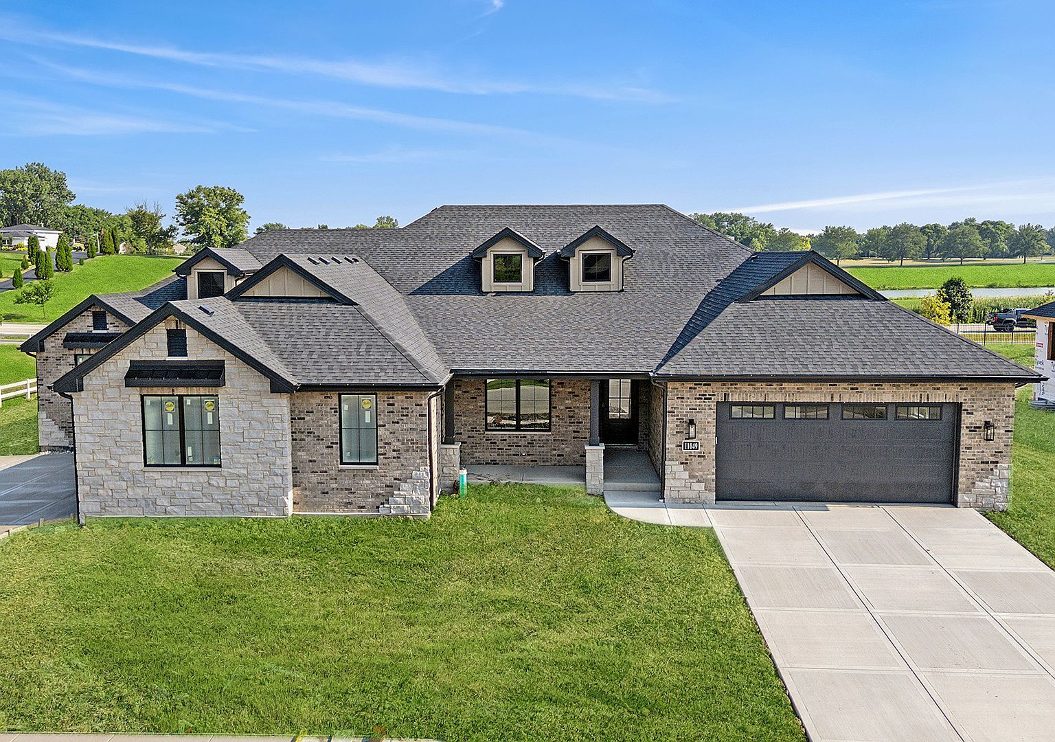 11049 Lizmore Ln #40B Orland Park, IL 60467 - Thumbnail 2