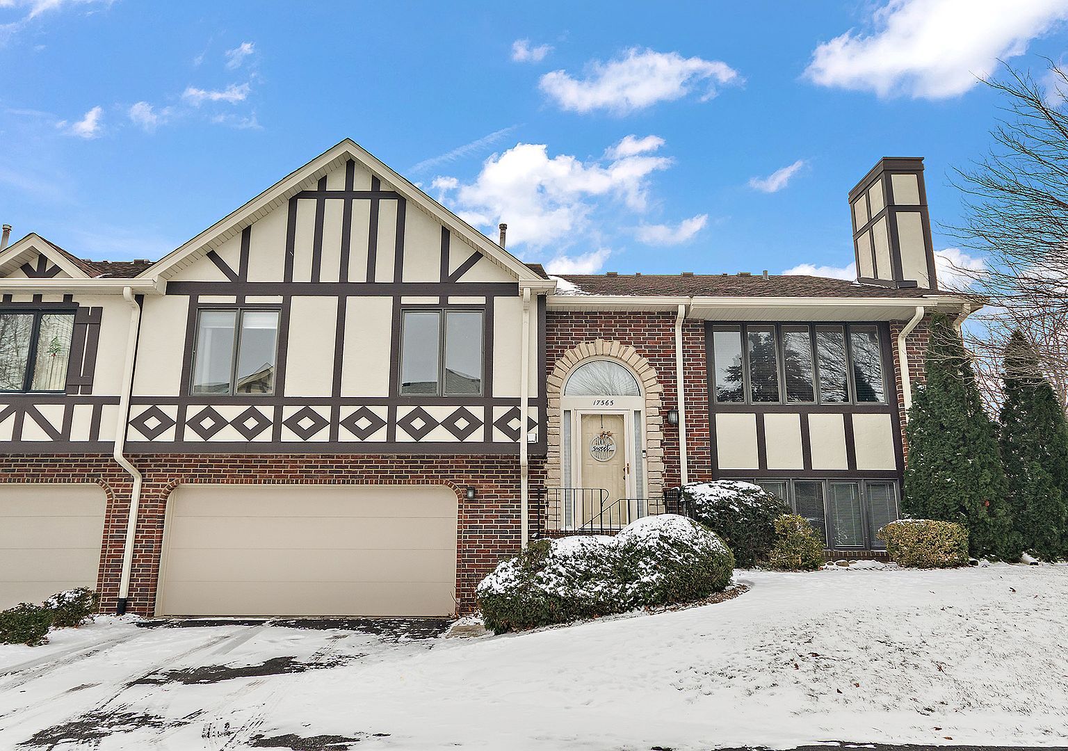 17565 Windsor Pkwy Tinley Park, IL 60487 - Thumbnail 2