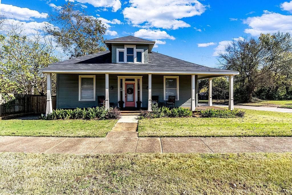 324 S Sycamore St Palestine, TX 75801 - Thumbnail 2