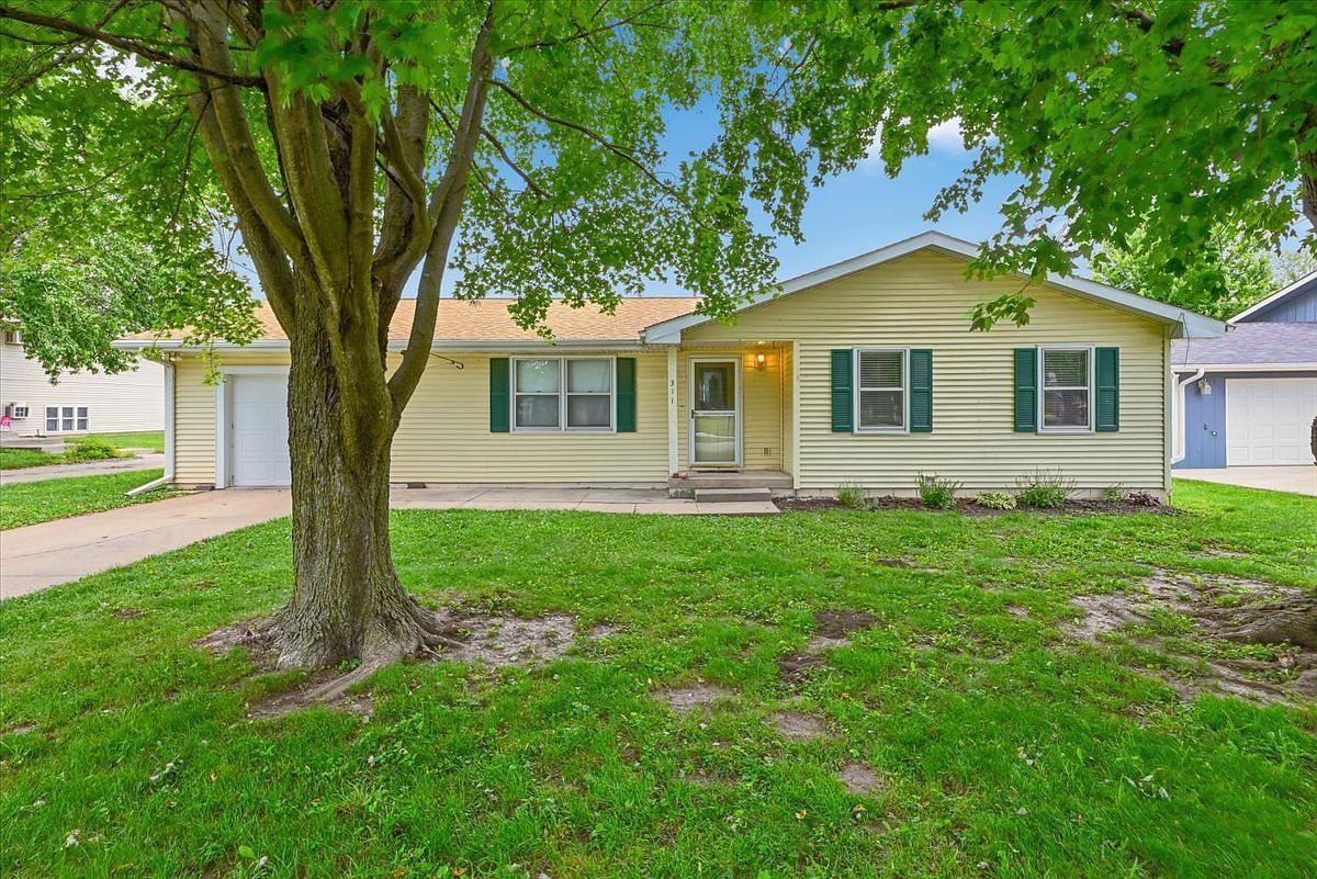311 Elm St Tabor, IA 51653, 51653
