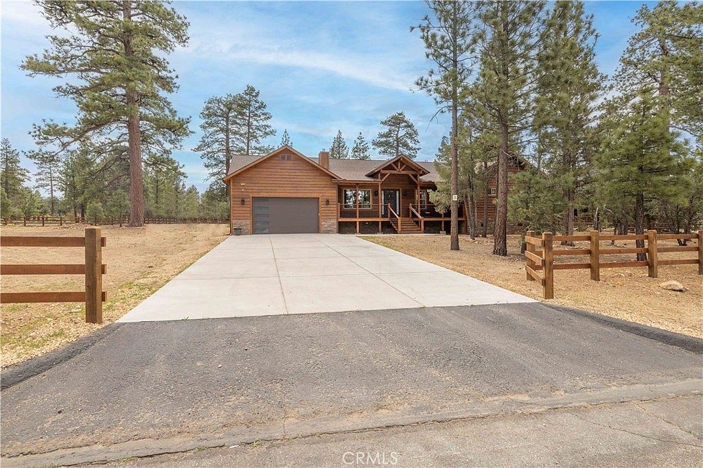 1635 Shenandoah Way Big Bear City, CA 92314 - Thumbnail 2