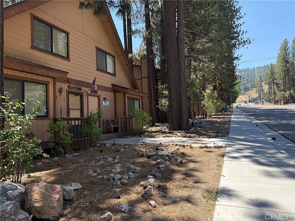 723 Summit Blvd Big Bear Lake, CA 92315 - Thumbnail 2