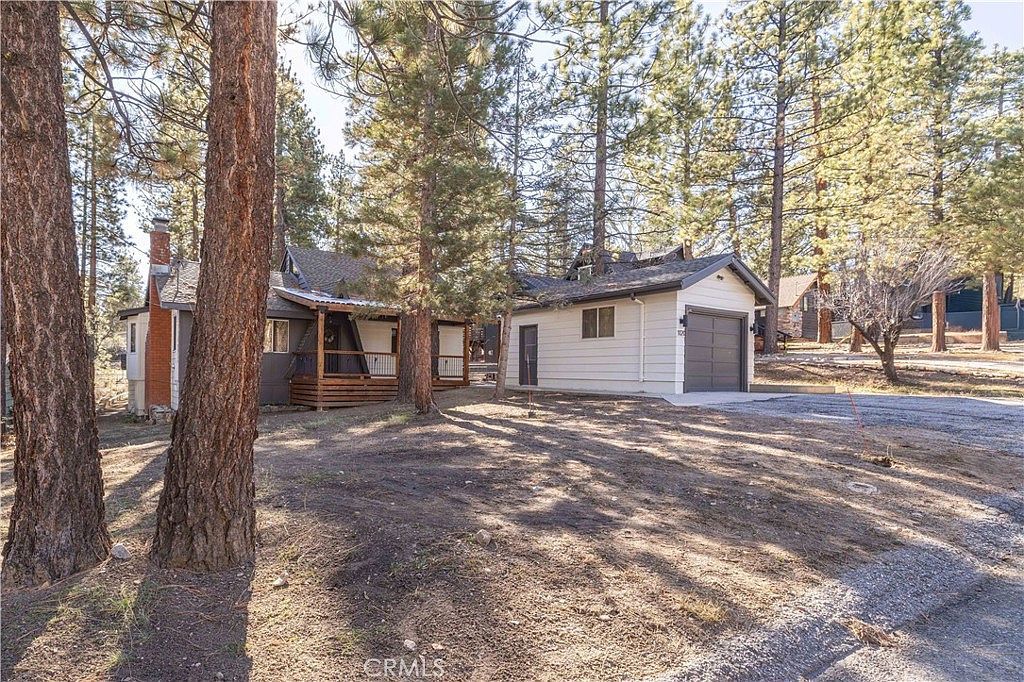 1120 W Sugarpine Rd Big Bear City, CA 92314 - Thumbnail 2
