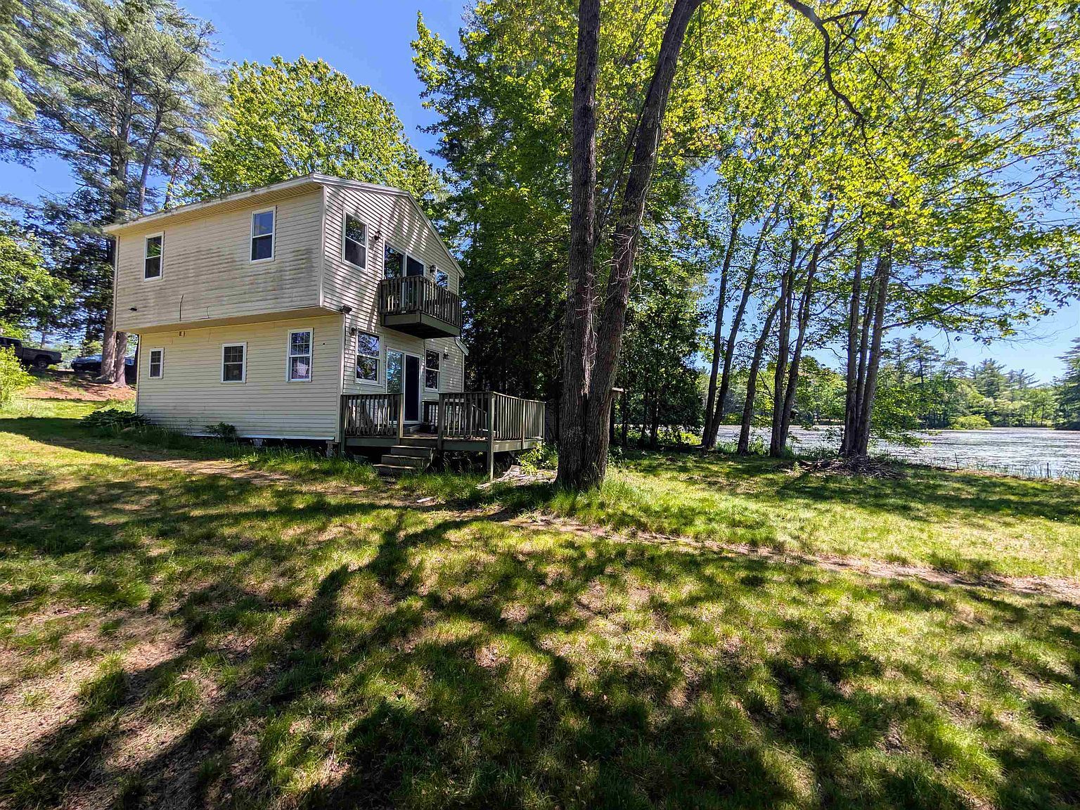 23 Penn Ave Deerfield, NH 03037, 3037