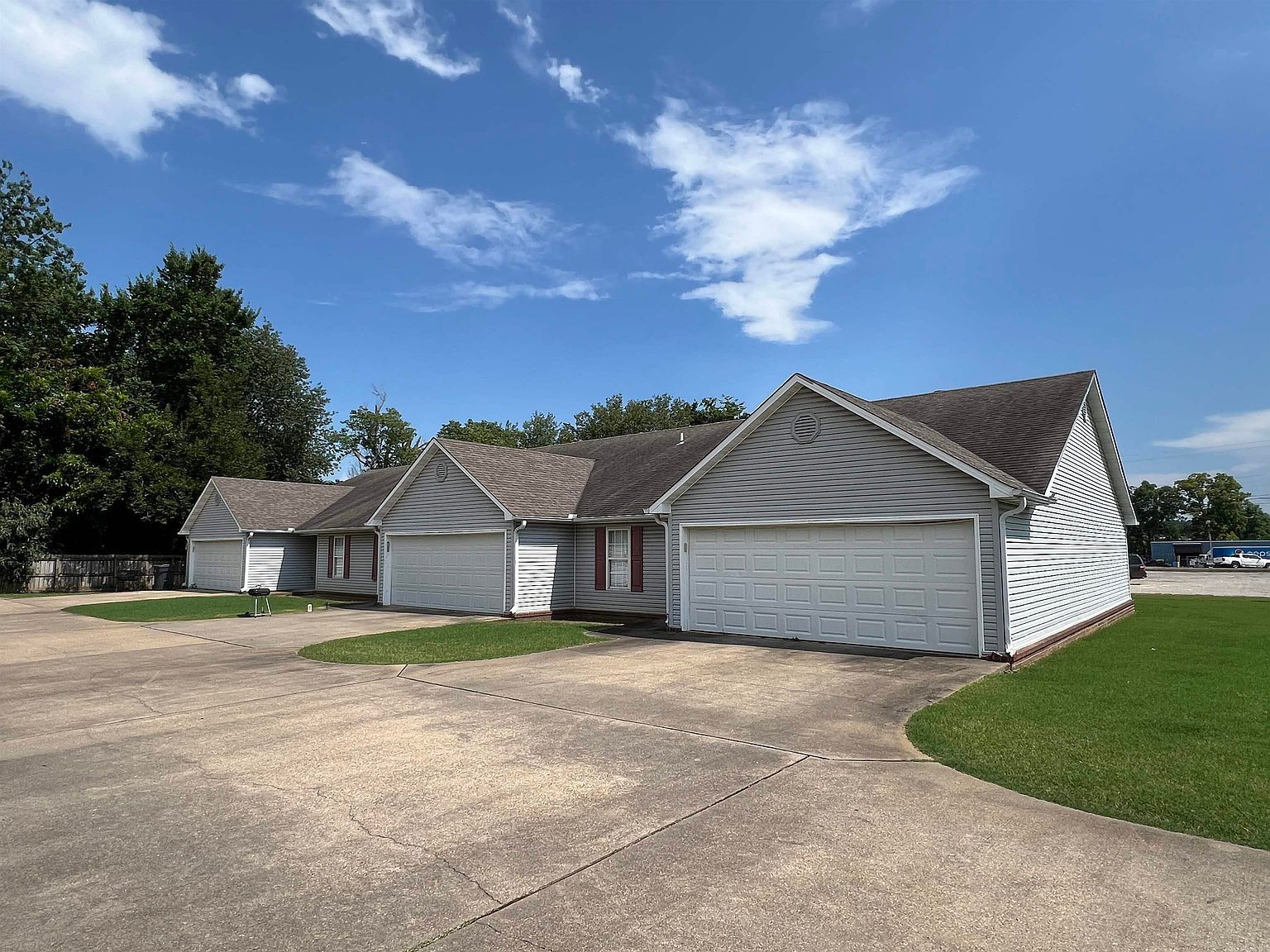 106 Leggett St Jonesboro, AR 72401  | Multi Family