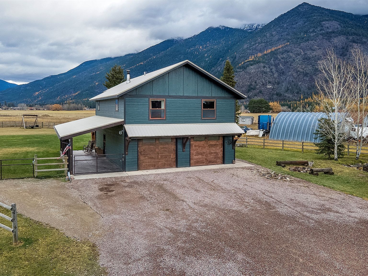 597 Eckelberry Dr Columbia Falls, MT 59912 - Thumbnail 2