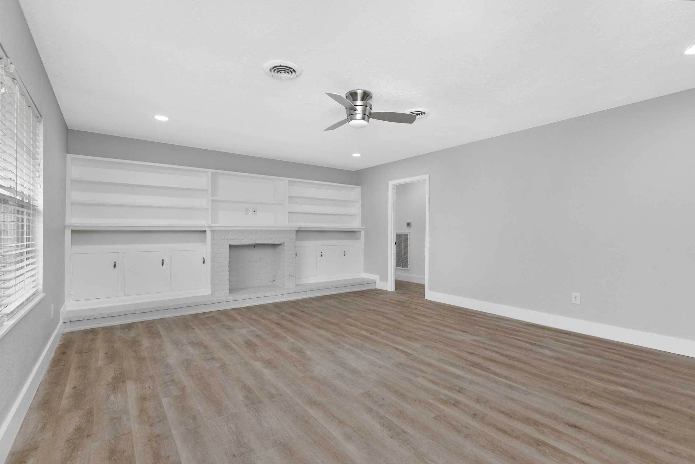 1705 Spur Lane, Houston, TX, USA, 77080 - Thumbnail 3