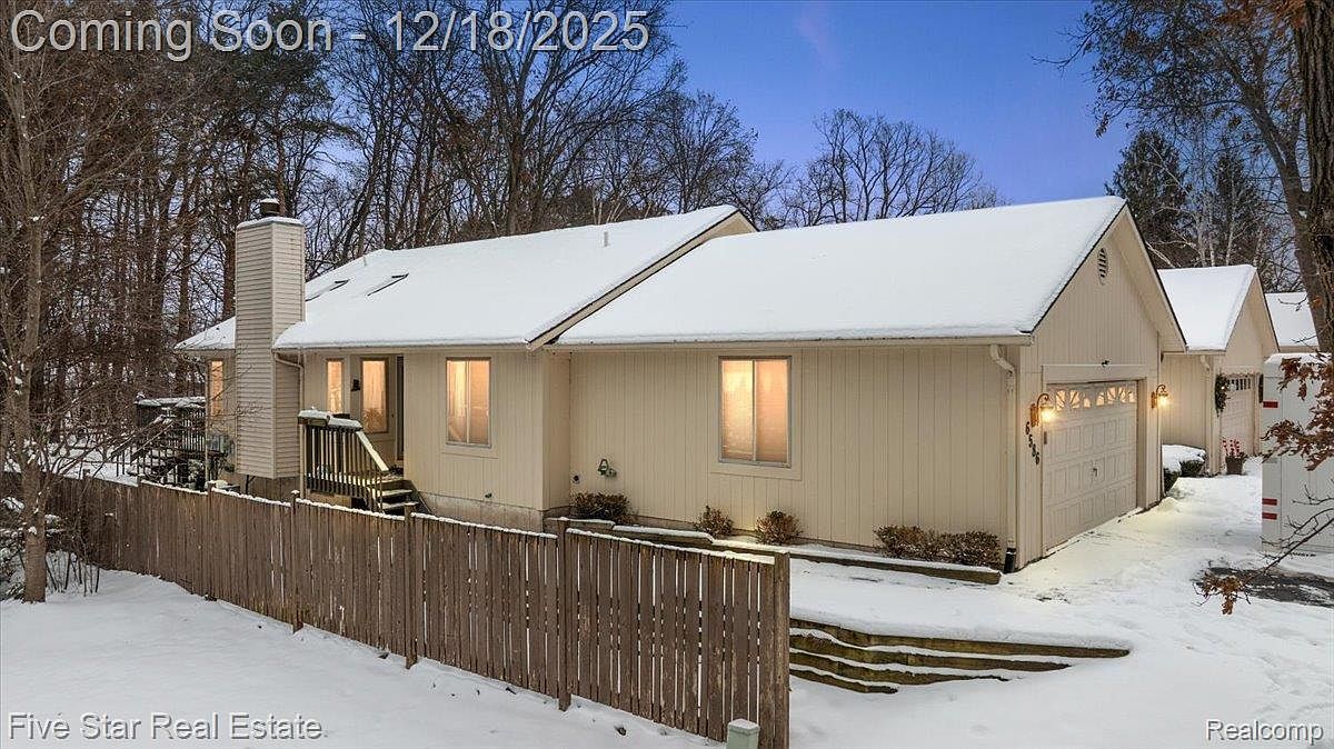 6586 Pontiac Lake Rd #1 Waterford, MI 48327 - Thumbnail 2