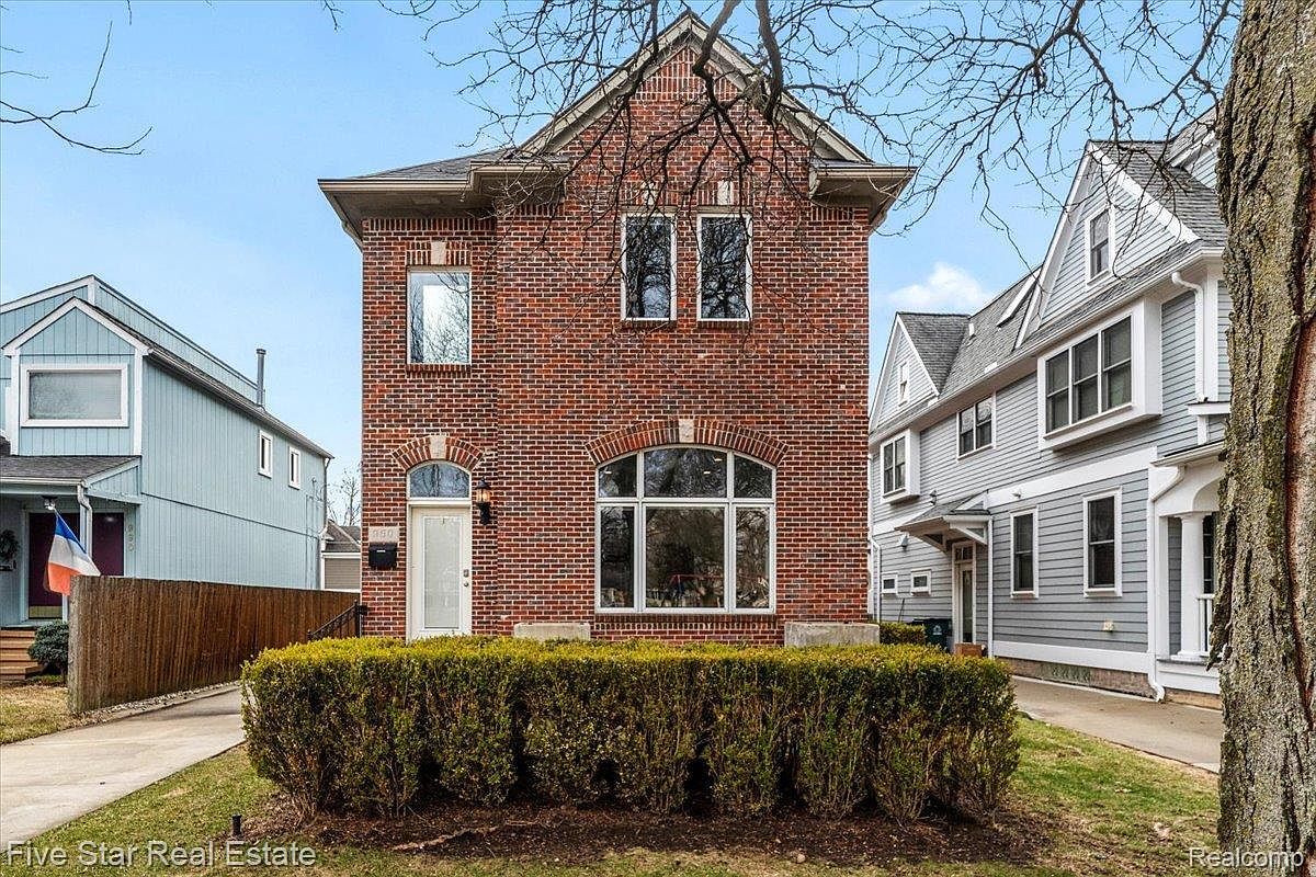 960 Davis Ave Birmingham, MI 48009 - Thumbnail 2