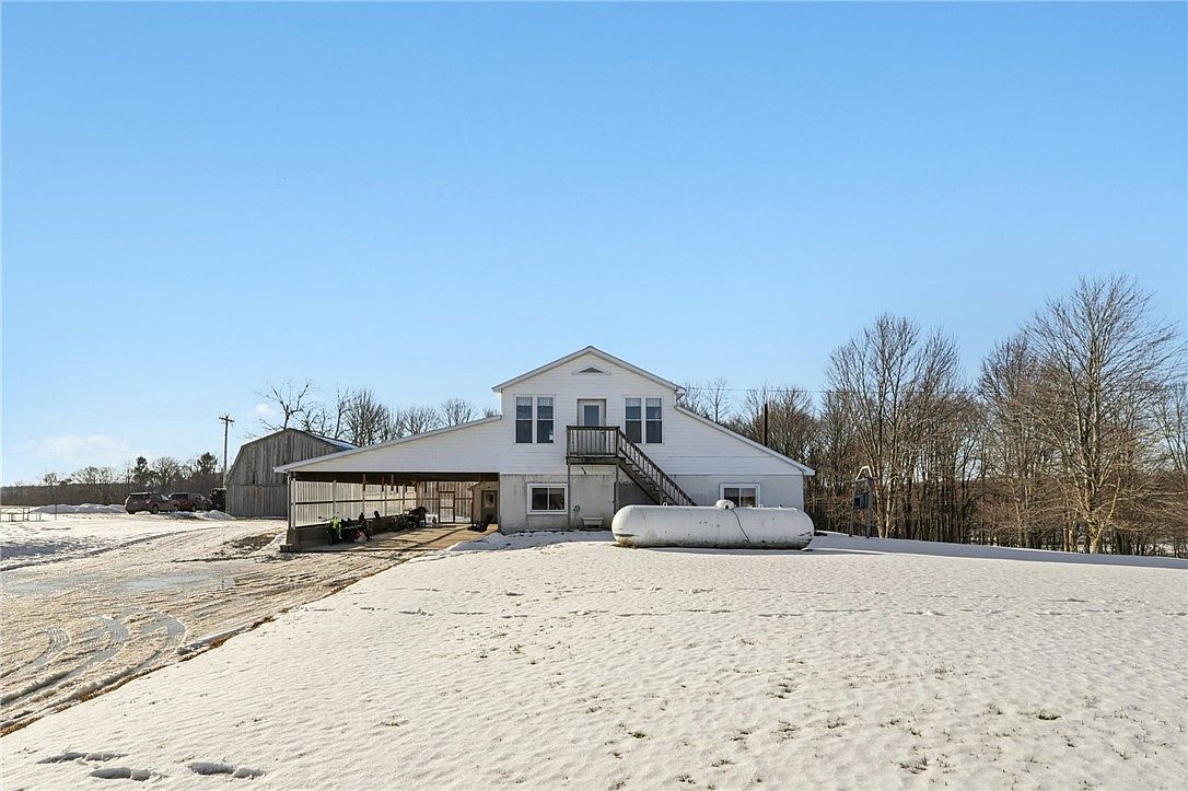 2753 Hemlock Lake Rd Rossiter, PA 15772 - Thumbnail 2