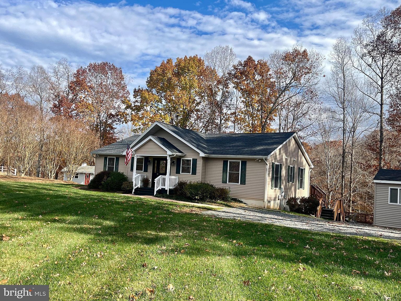 6215 Connie Ln Mineral, VA 23117 - Thumbnail 2