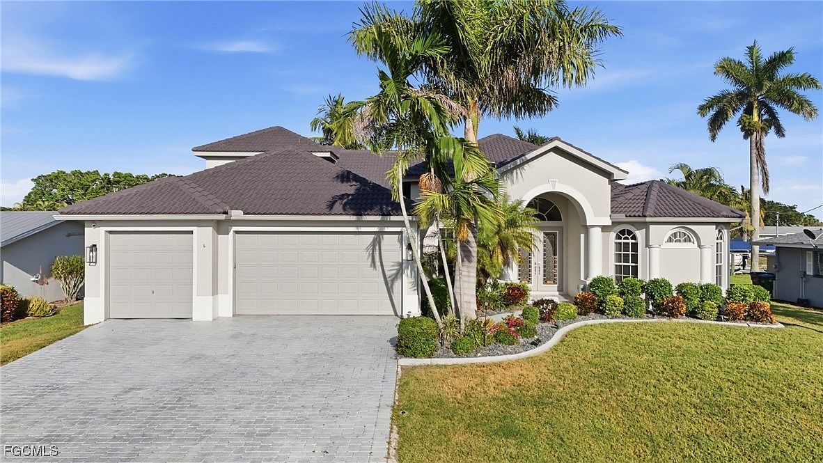 5267 Tiffany Ct Cape Coral, FL 33904 - Thumbnail 2