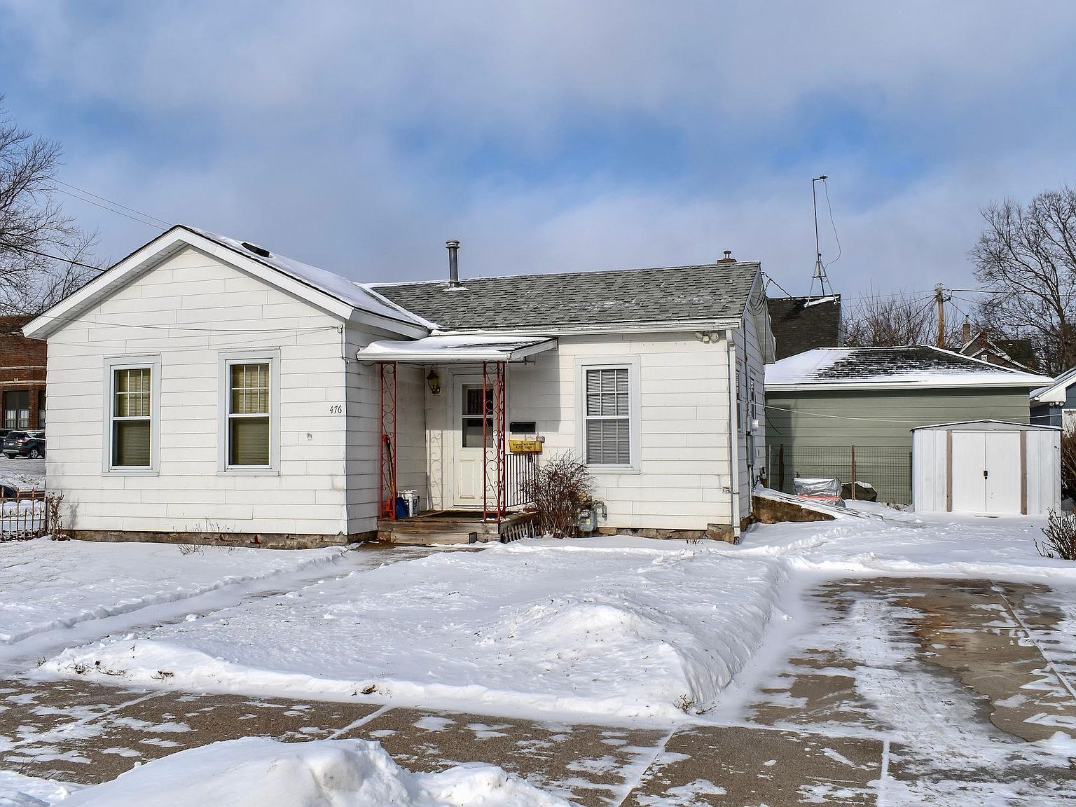 476 W Sanborn St Winona, MN 55987 - Thumbnail 2