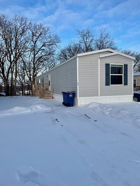 20 Lawrence Ln Saint Charles, MN 55972 - Thumbnail 2