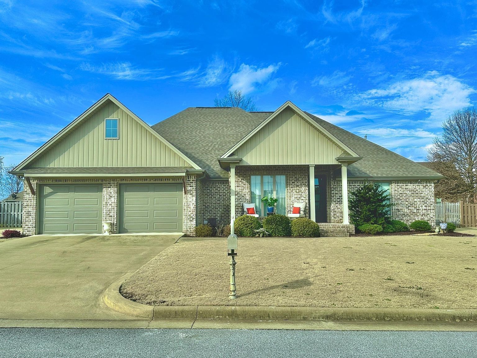 112 Sullivan Rd Muscle Shoals, AL 35661 - Thumbnail 2