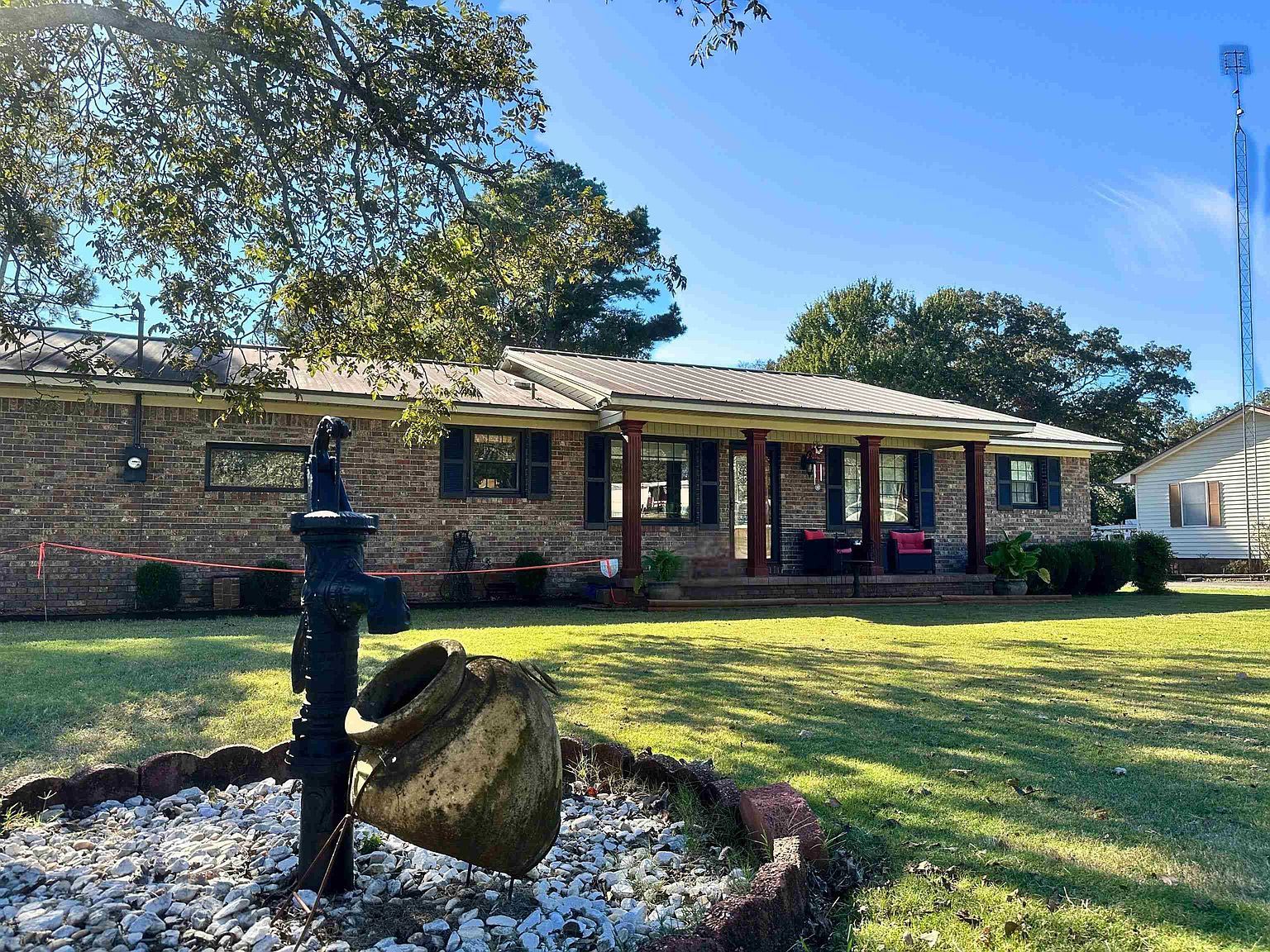 145 Lakewood Dr Muscle Shoals, AL 35661 - Thumbnail 2