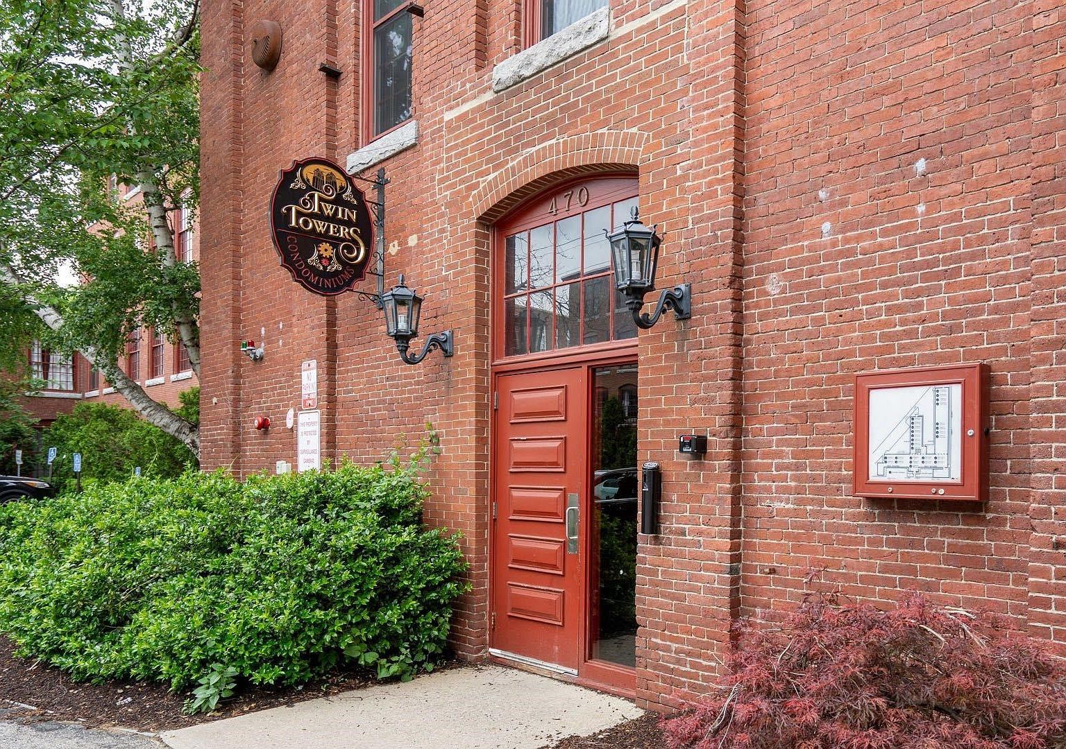 470 Silver St APT 205 Manchester, NH 03103 | Condominium